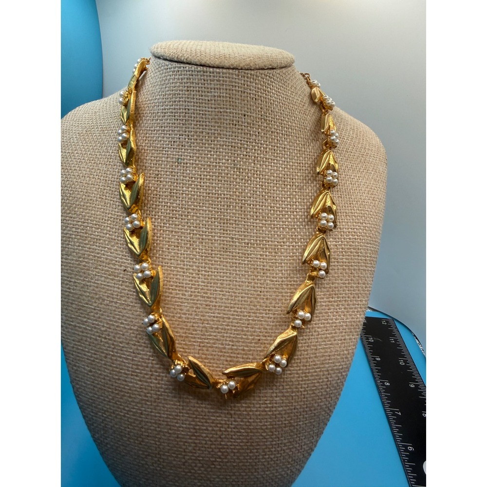 Vintage Gold Tone Faux Pearl Leaf Collar Necklace Botanical Statement 16.5 Inch
